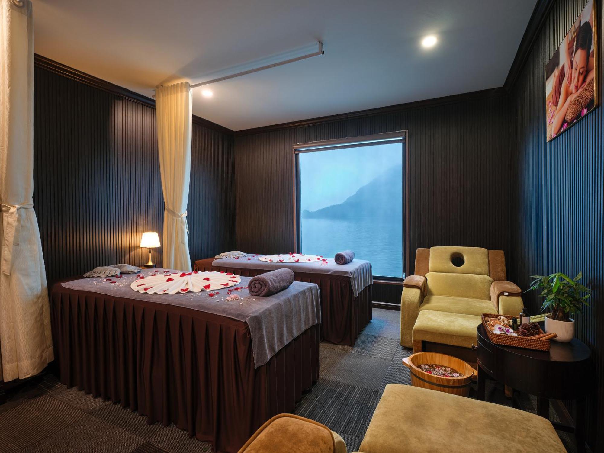 מלון הלונג Era Premium Cruises Halong מראה חיצוני תמונה